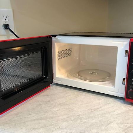 Large And Private 3 Bedroom And 1 Bathroom Apartment Near Newark International Airport Ewr And New York City Zewnętrze zdjęcie