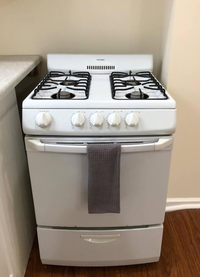 Large And Private 3 Bedroom And 1 Bathroom Apartment Near Newark International Airport Ewr And New York City Zewnętrze zdjęcie