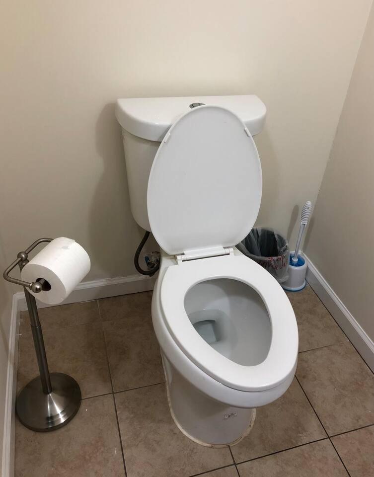Large And Private 3 Bedroom And 1 Bathroom Apartment Near Newark International Airport Ewr And New York City Zewnętrze zdjęcie