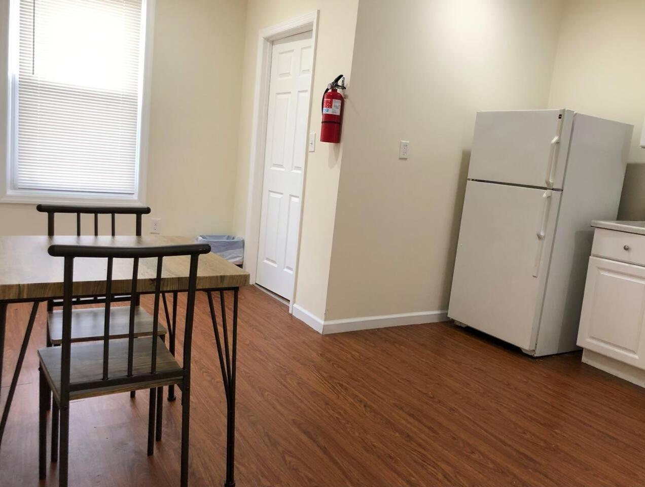 Large And Private 3 Bedroom And 1 Bathroom Apartment Near Newark International Airport Ewr And New York City Zewnętrze zdjęcie